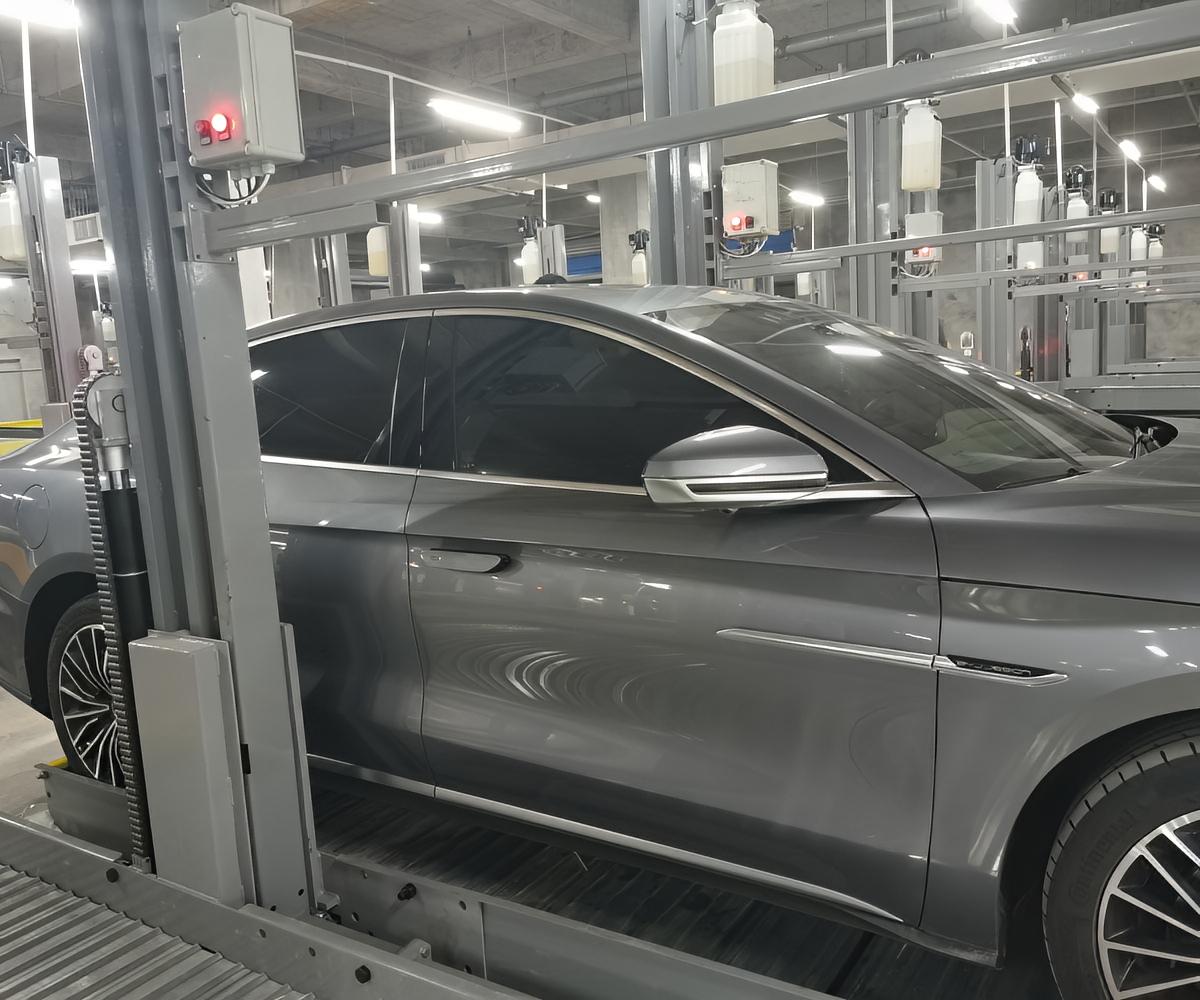 立體車(chē)庫(kù)租賃出租俯仰式立體停車(chē)庫(kù)的全方位解析