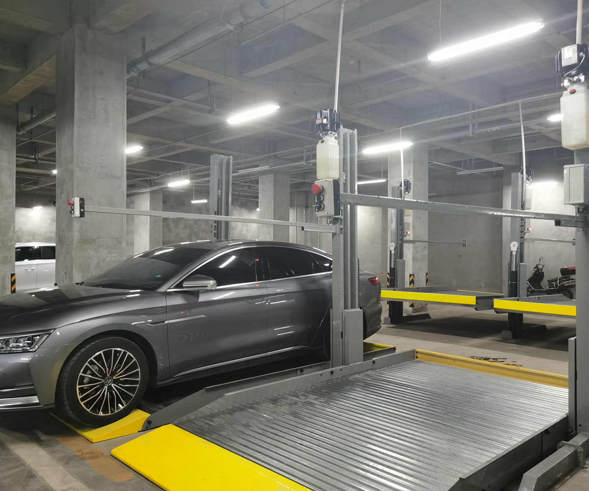 4柱機(jī)械式停車設(shè)備二手.jpg